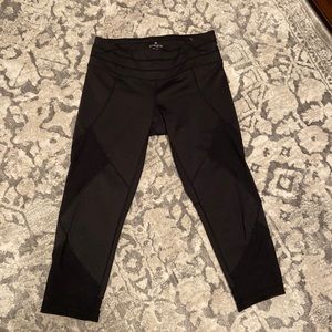 Athleta capri length leggings